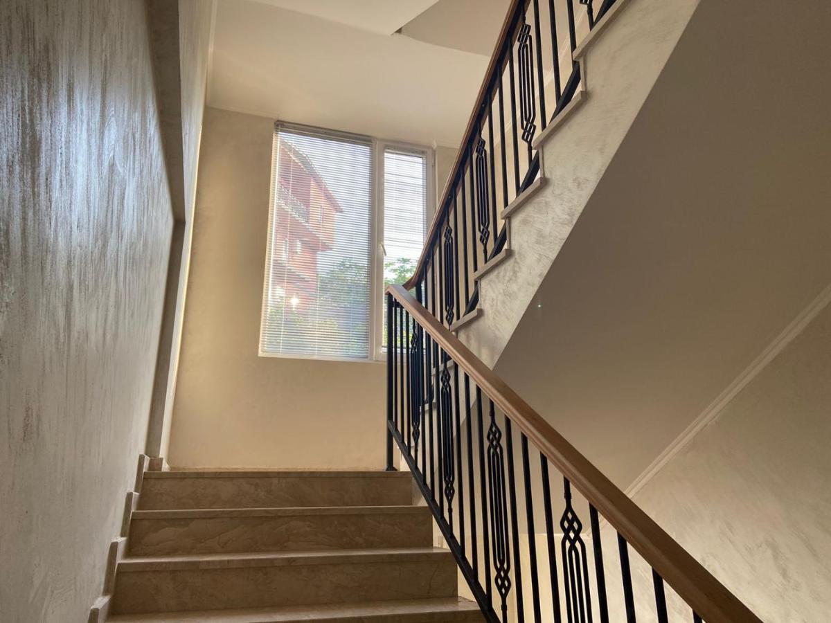 Kemo House Ξενοδοχείο Μπατούμι Εξωτερικό φωτογραφία